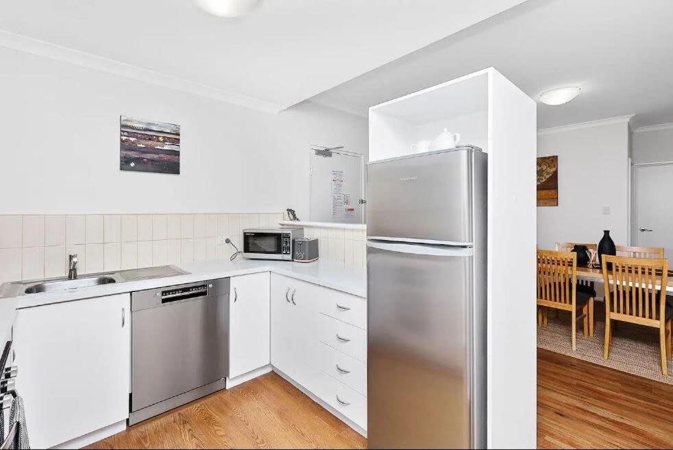 Executive - 2br 1ba W Parking
