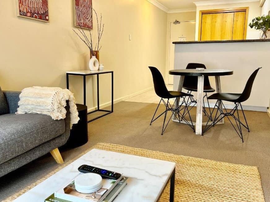 Prime Location 1 Bdr In * Perth
