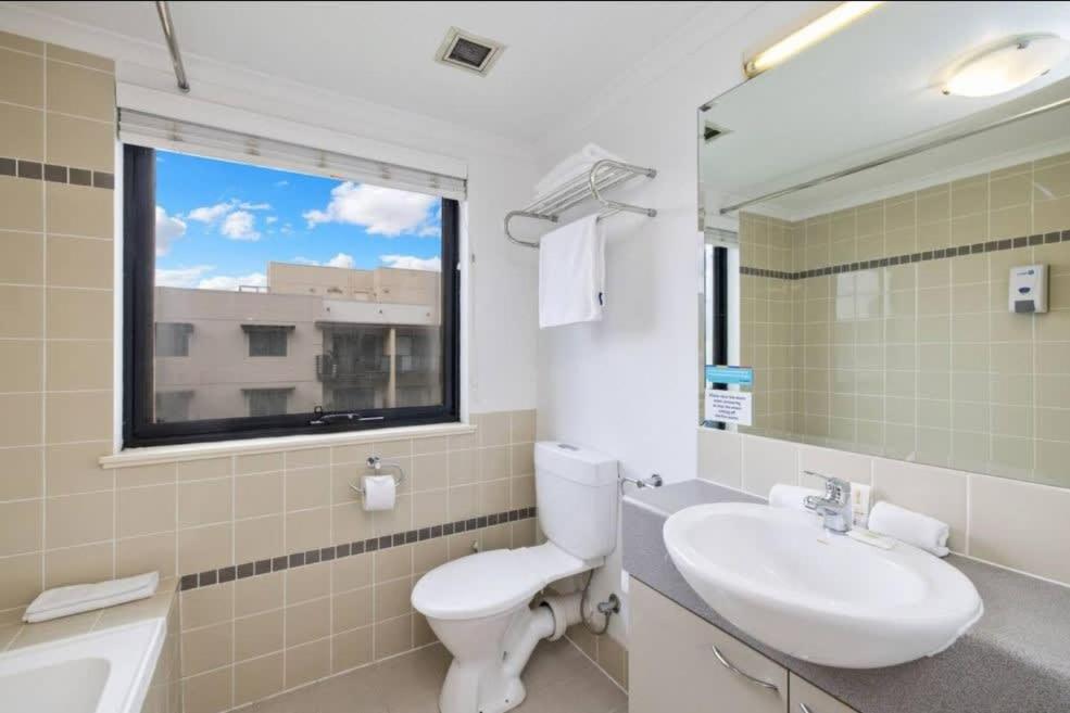 Luxurious Cbd C Kings Park Free Parking Apartment *