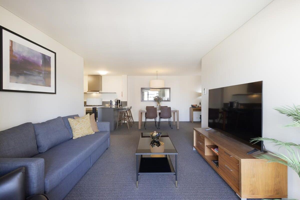 East Cbd Close To The Swan River * Perth
