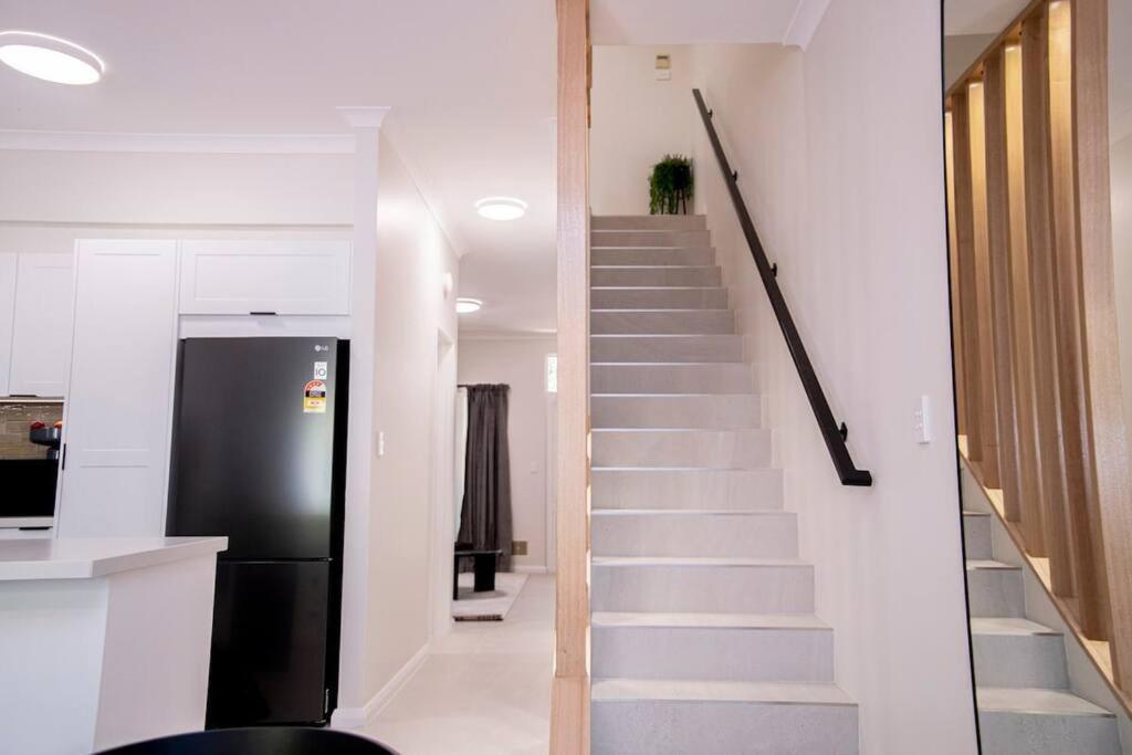 Stunning Northbridge Townhouse W Off St Parking Bahay bakasyunan
