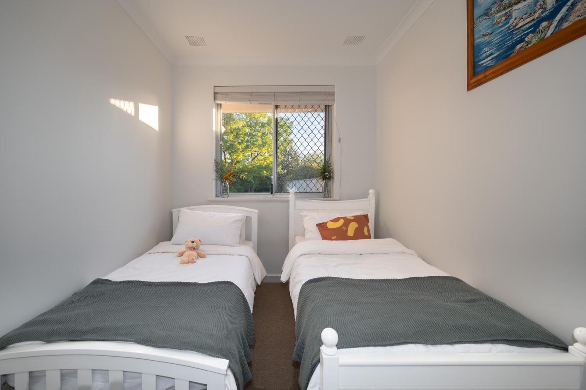 2b Cozy House Near The Airport *