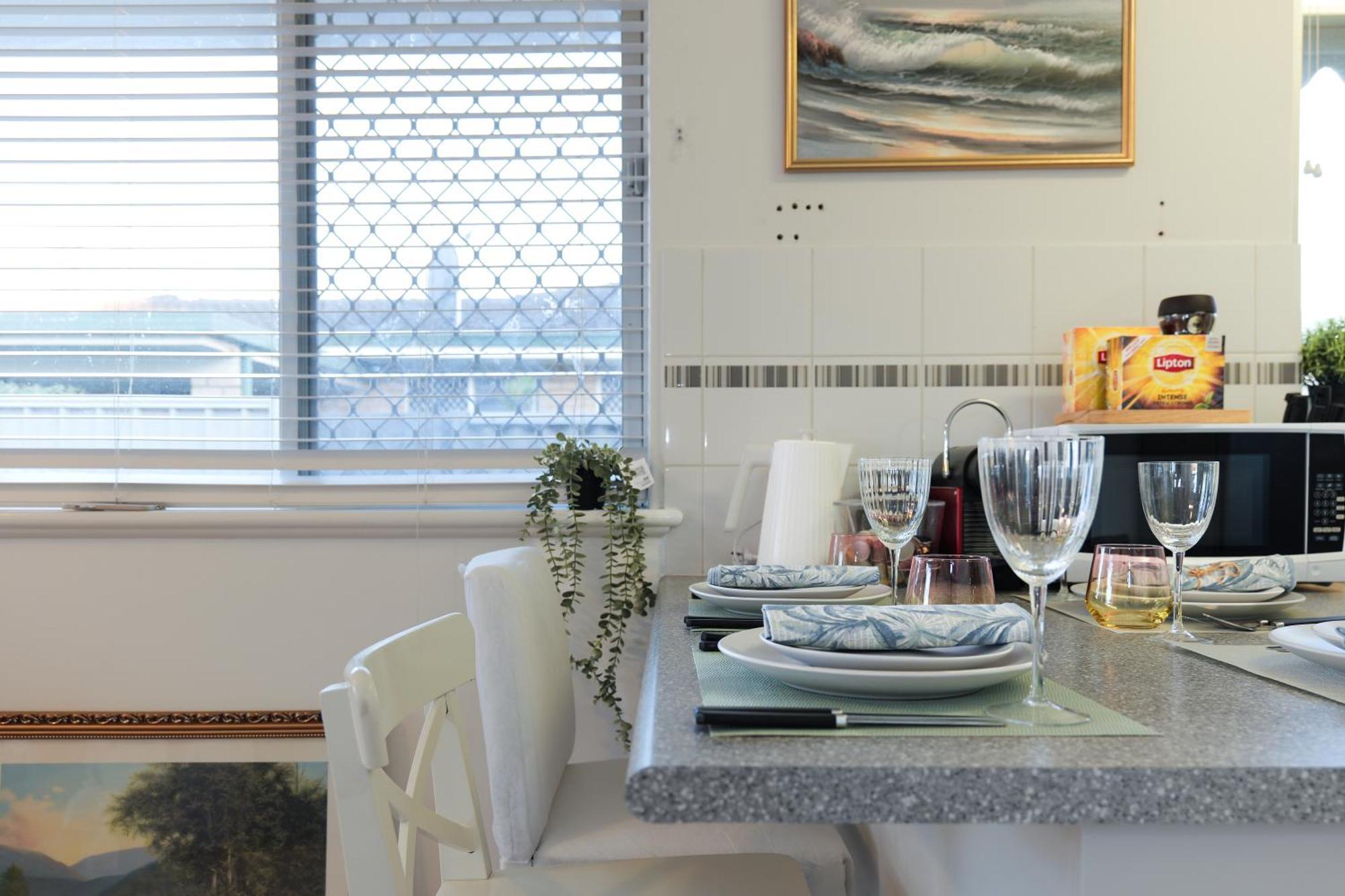 2b Cozy House Near The Airport Perth