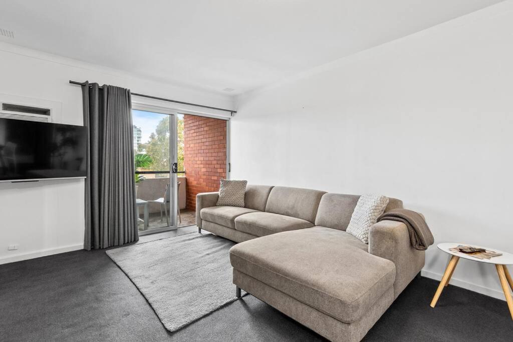 10 Burswood Motel *