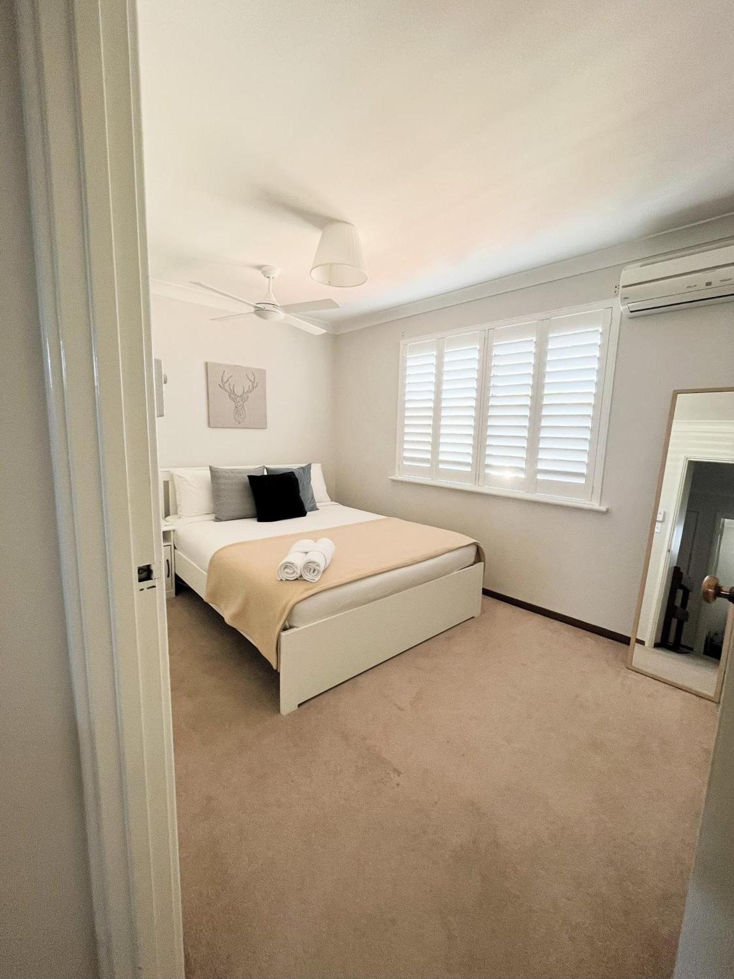 6 Tranquil Leafygreen Scarbbeach Townhse