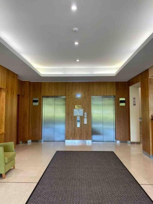 Escape Mounts Bay - Near Kings Park - Parking - Wifi
