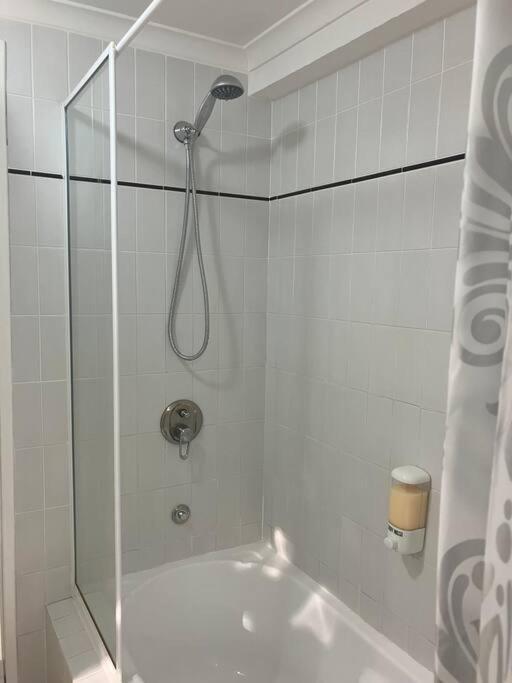 Apartemen Escape Mounts Bay - Near Kings Park - Parking - Wifi Perth
