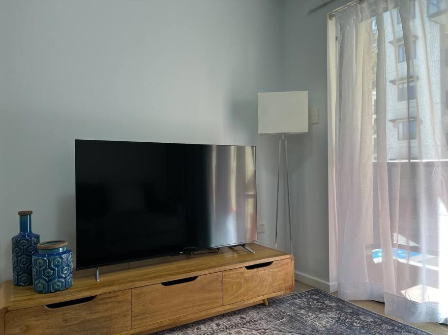Escape Mounts Bay - Near Kings Park - Parking - Wifi * Perth
