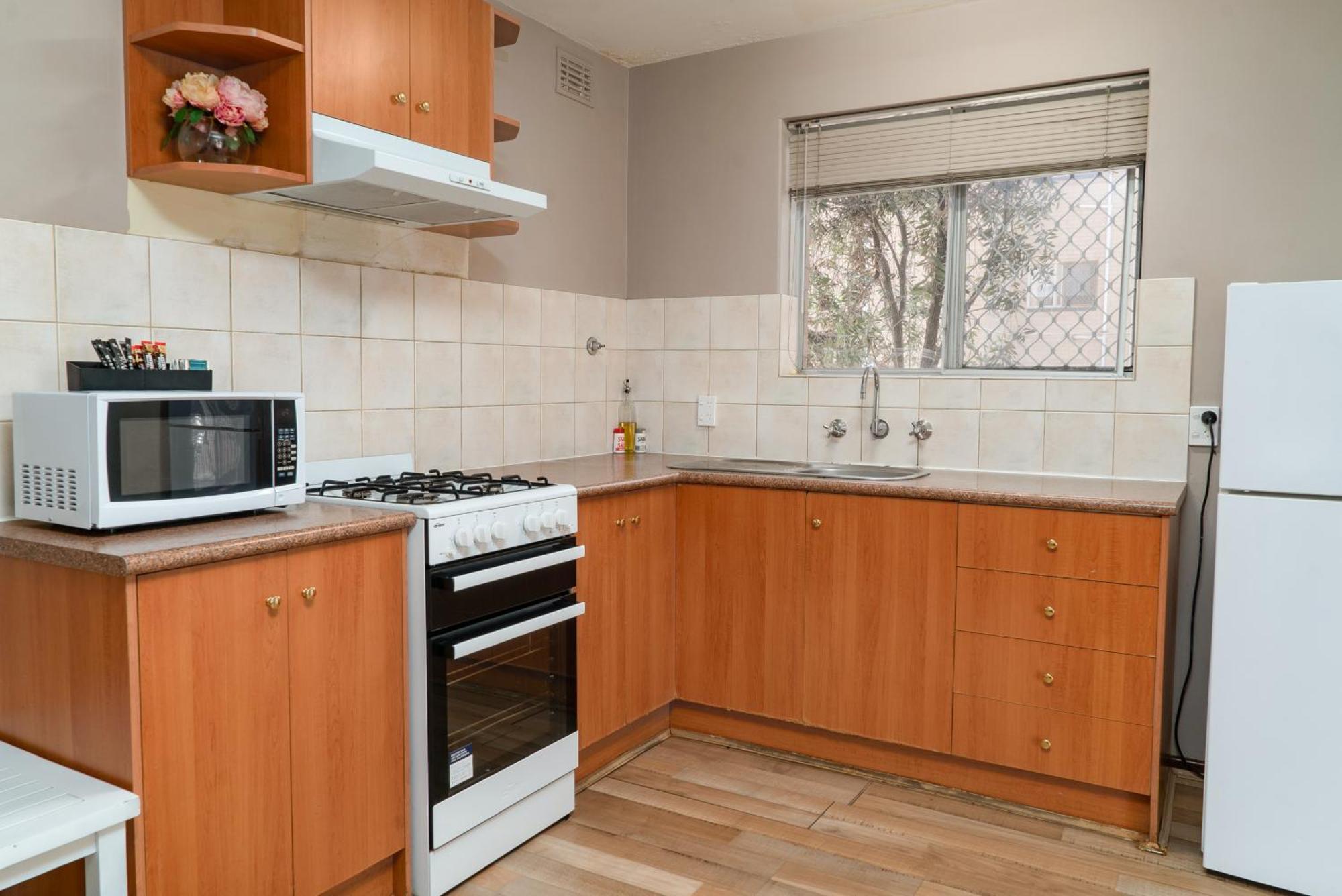 4 Burswood Motel *