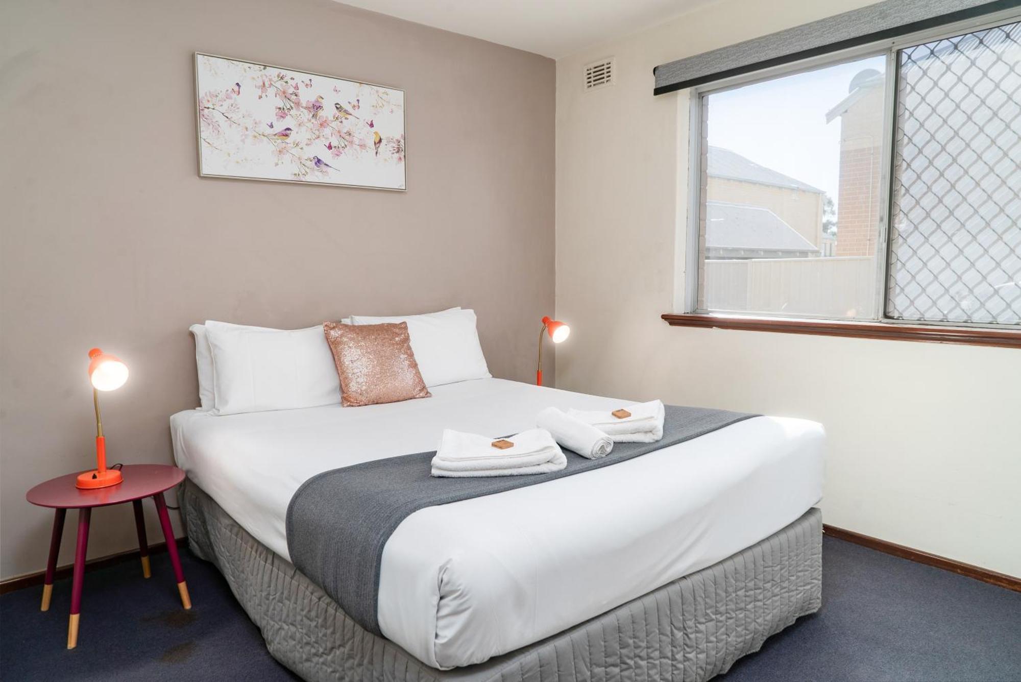 4 Burswood Motel Perth