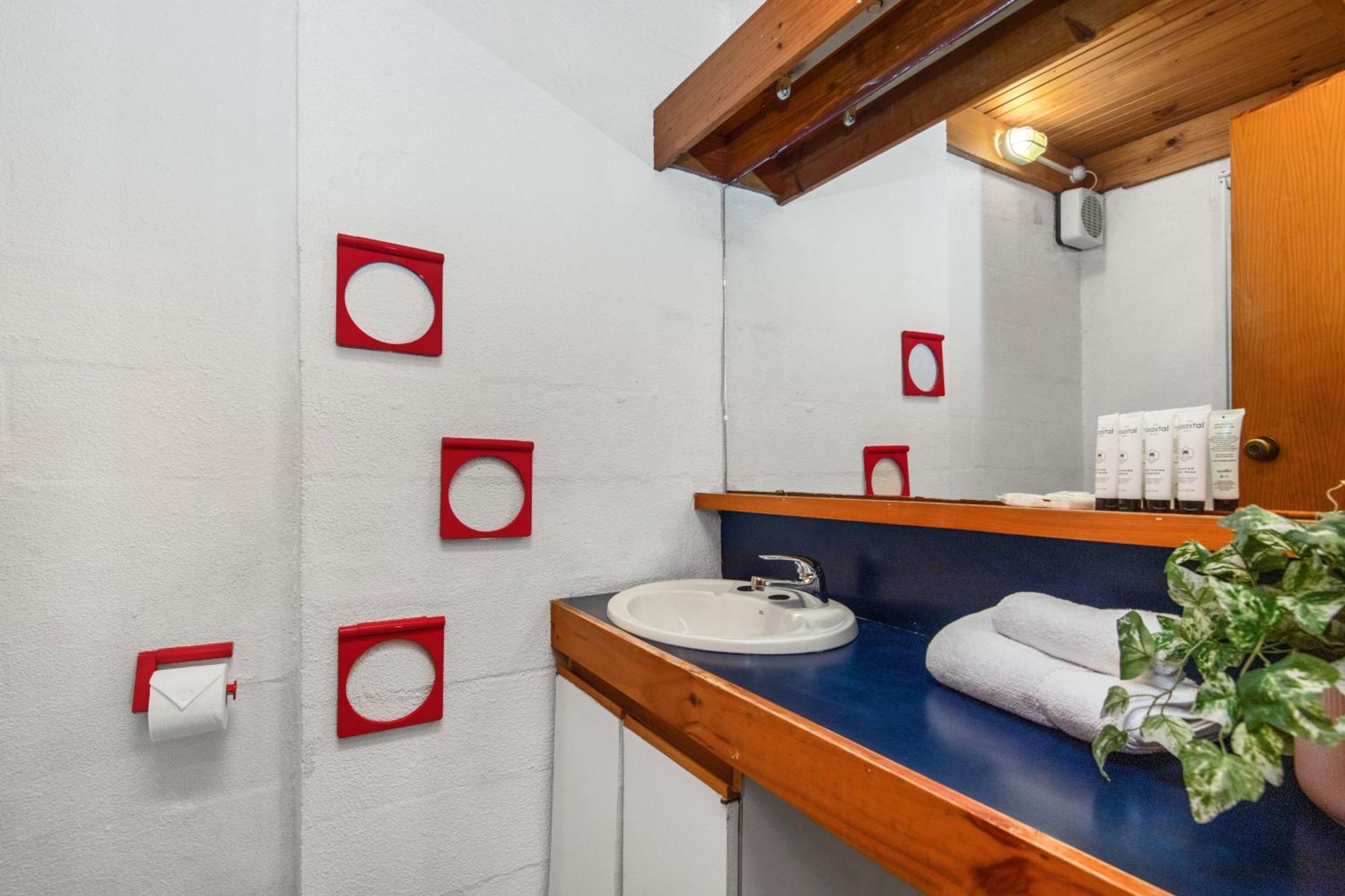 Apartemen 17 Cottesloe - Steps From - Sleeps 2