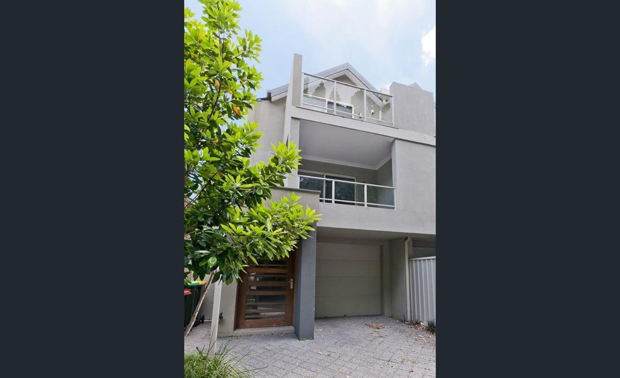 Rumah percutian Metropolitan Charm - Townhouse Near Cbd *