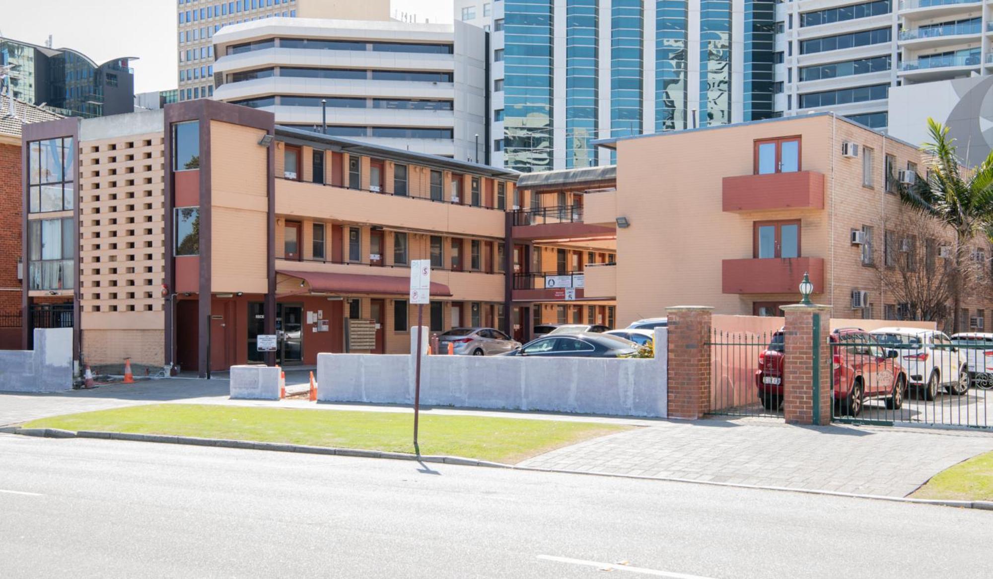 Apartment Central Location 2 Bdrm Free Parking And Wifi Perth