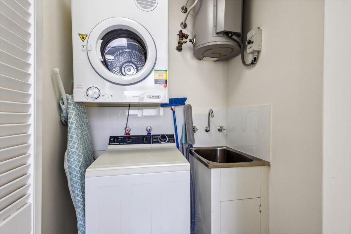 Wifi And Smart Tv - In Northbridge * Perth