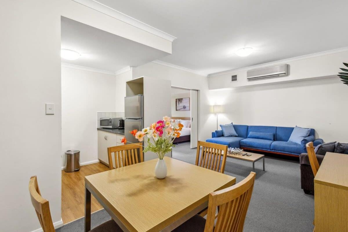Wifi And Smart Tv - In Northbridge *