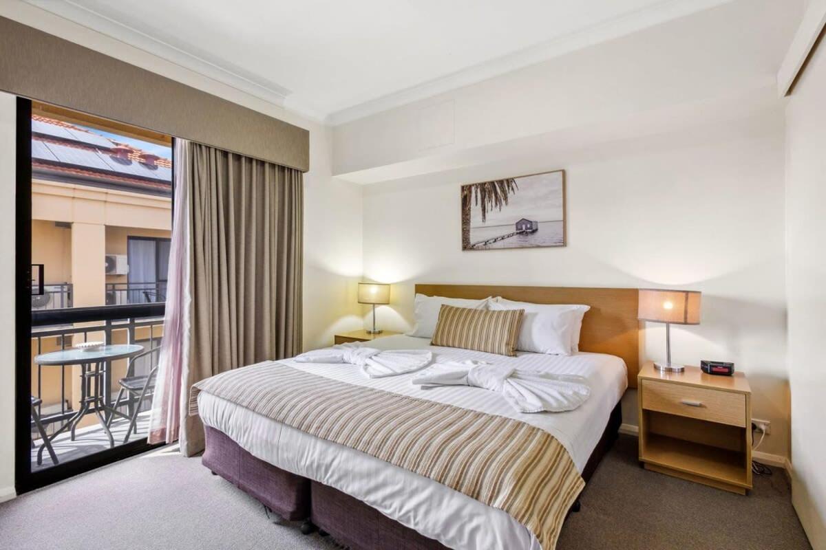 Wifi And Smart Tv - In Northbridge Perth