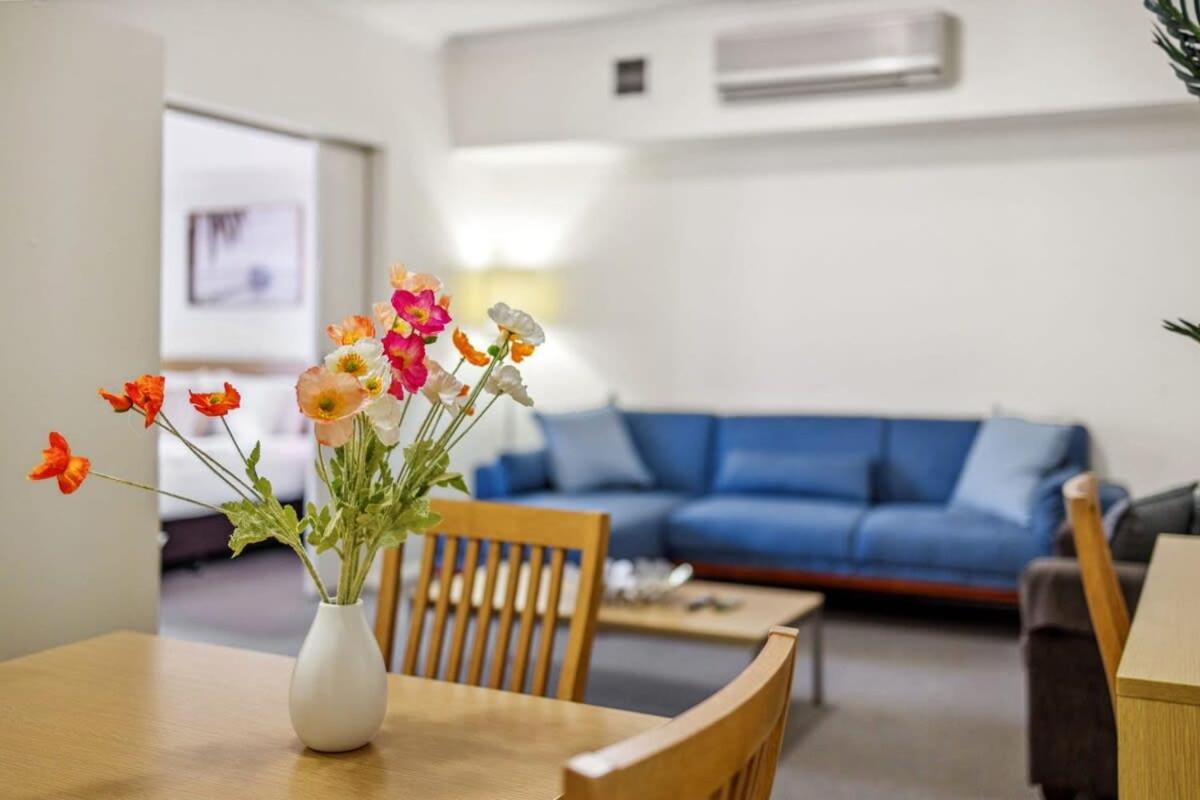 Wifi And Smart Tv - In Northbridge *
