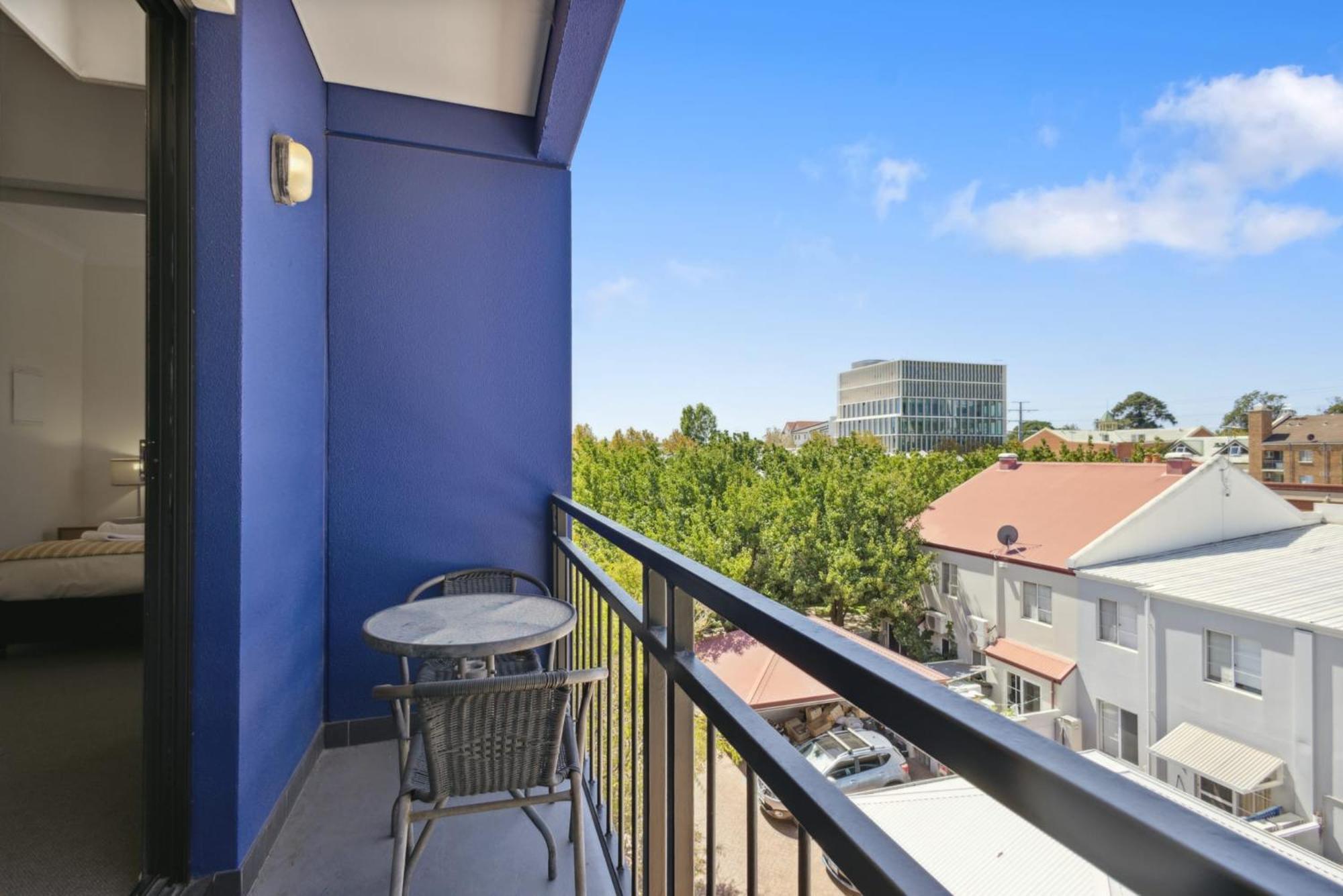 Spacious In Northbridge With Pool Apartamento *