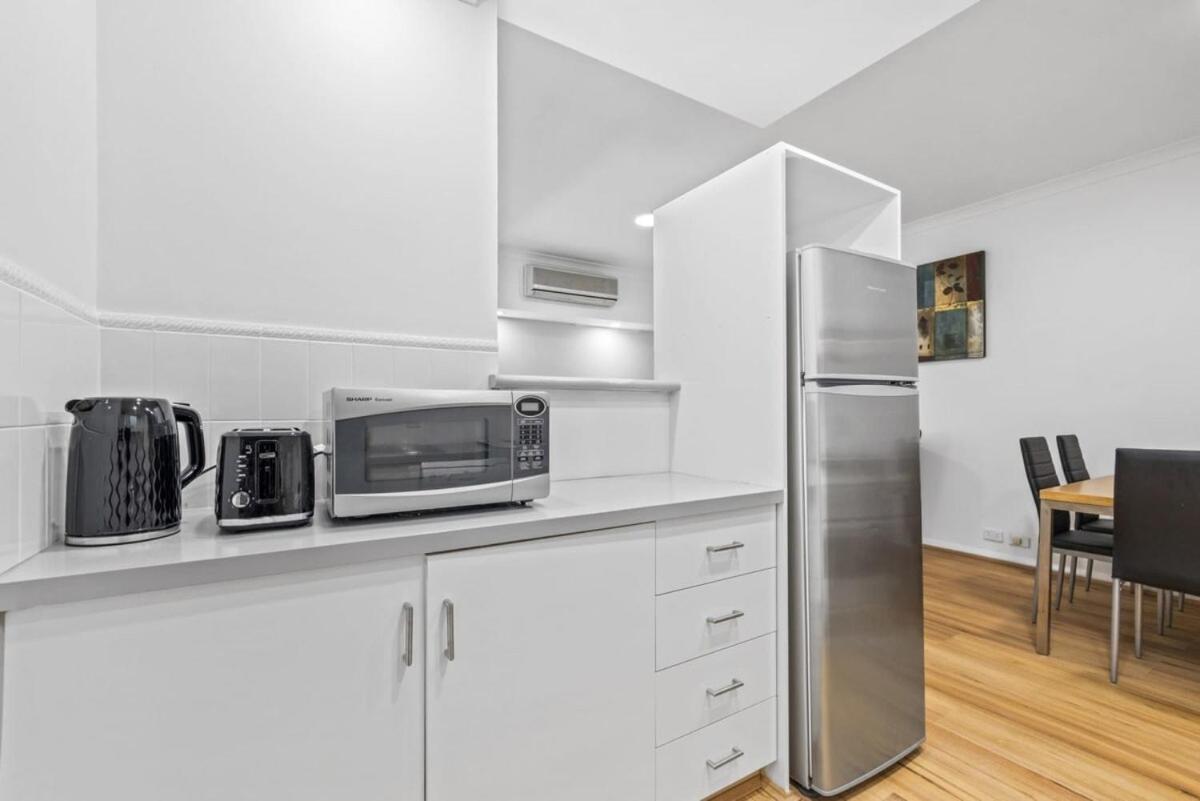 Renovated Family With Pool & Wifi Apartment *