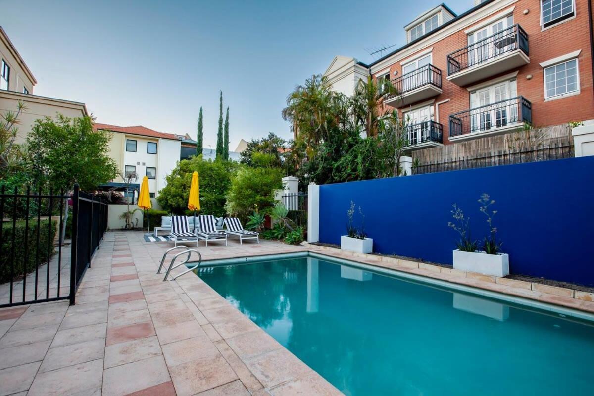 Fabulous In Northbridge With Pool & Wifi Perth