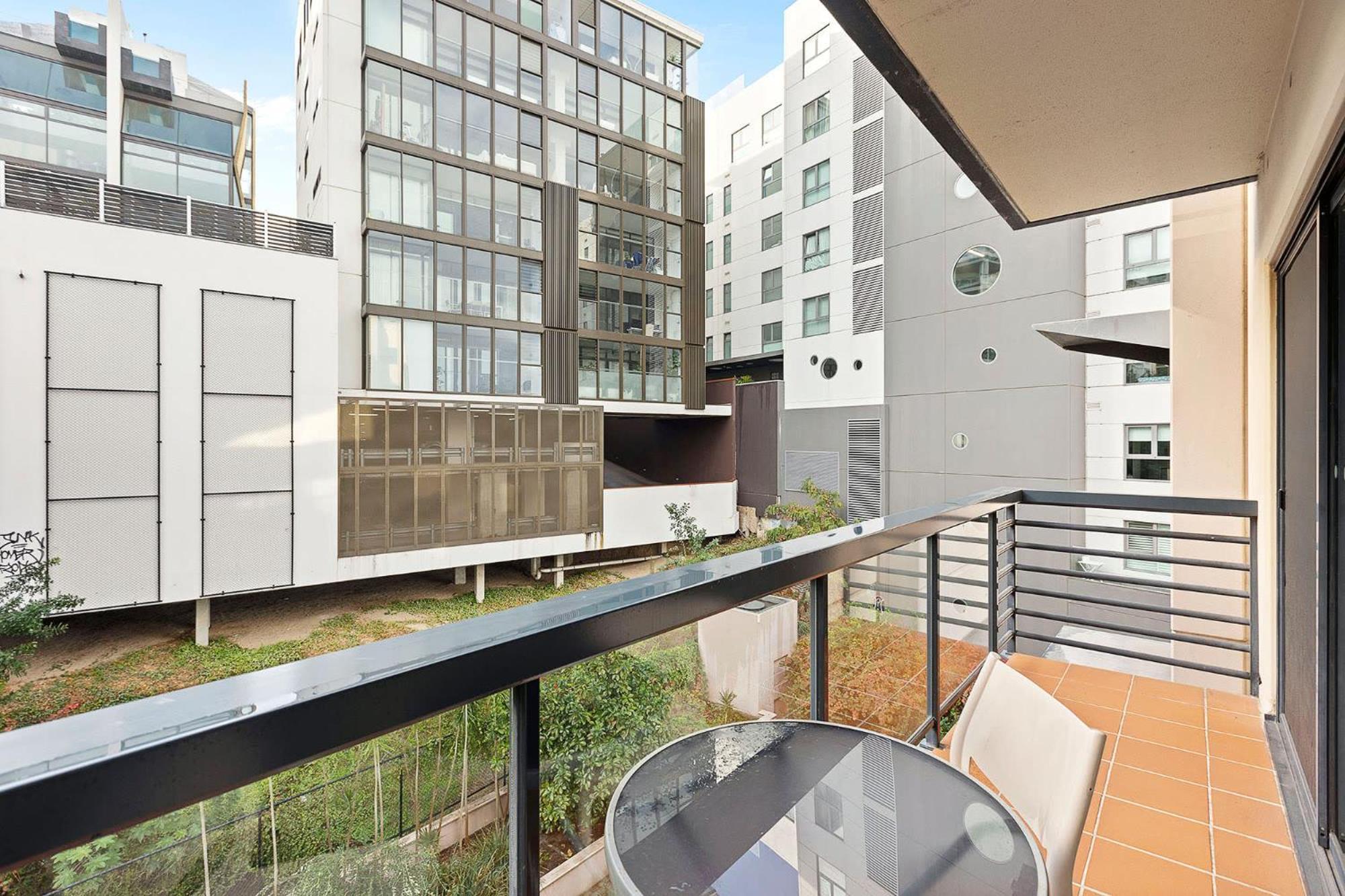Impressive W Pool Gym And Tennis Apartment