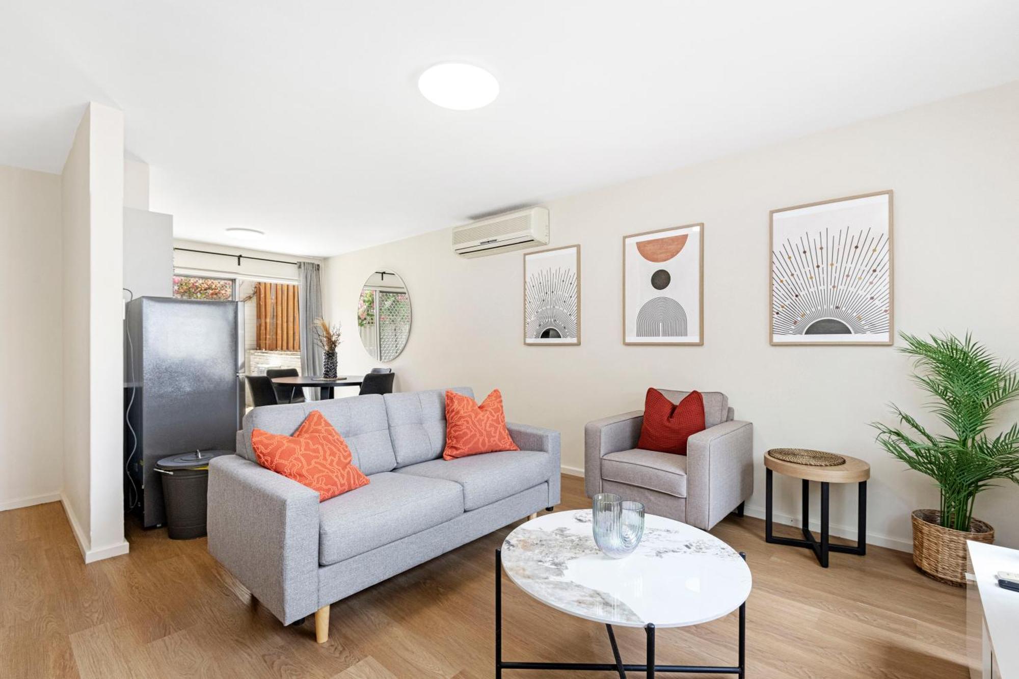 4 Cute Cunningham Close To Subiaco - Sleeps 4 * Perth