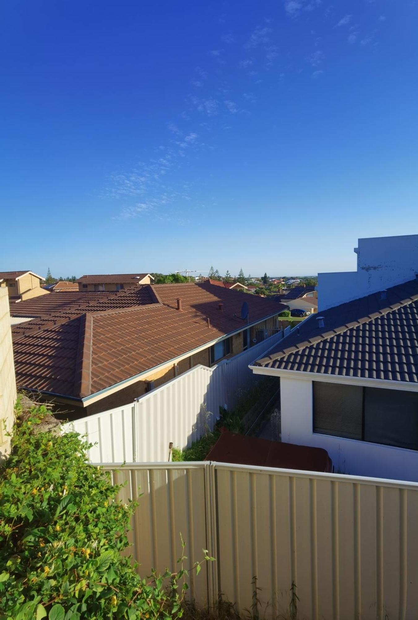 Sunny Ocean View Retreat Homestay *