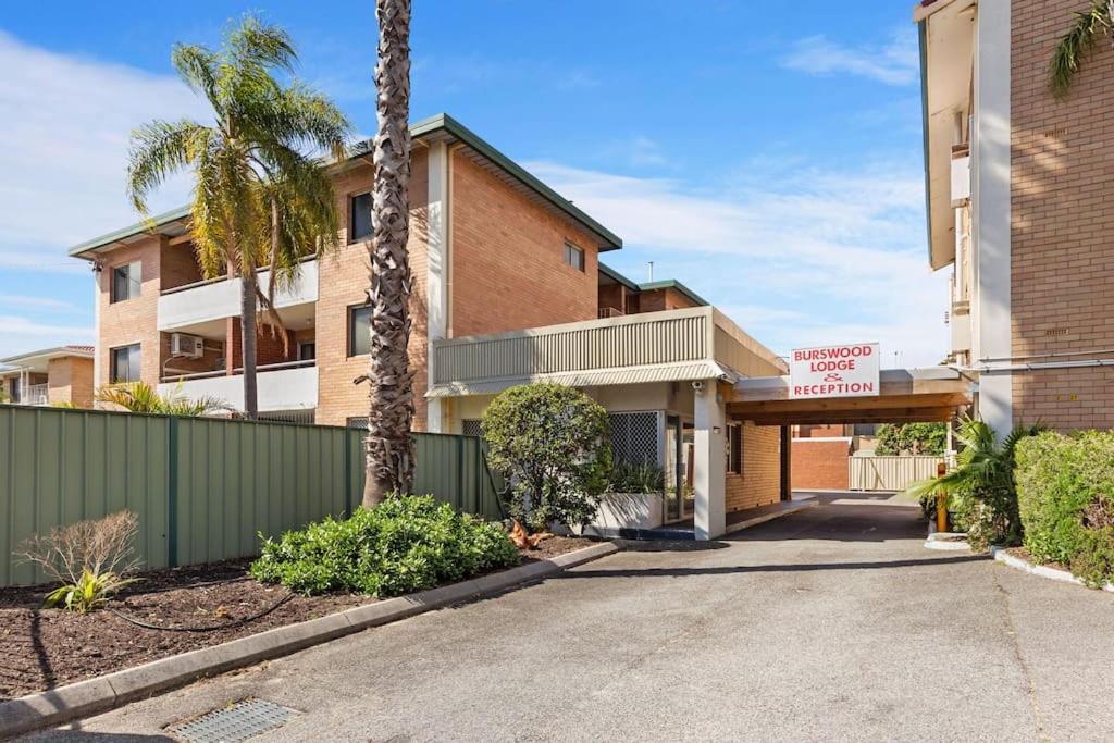 9 Perth