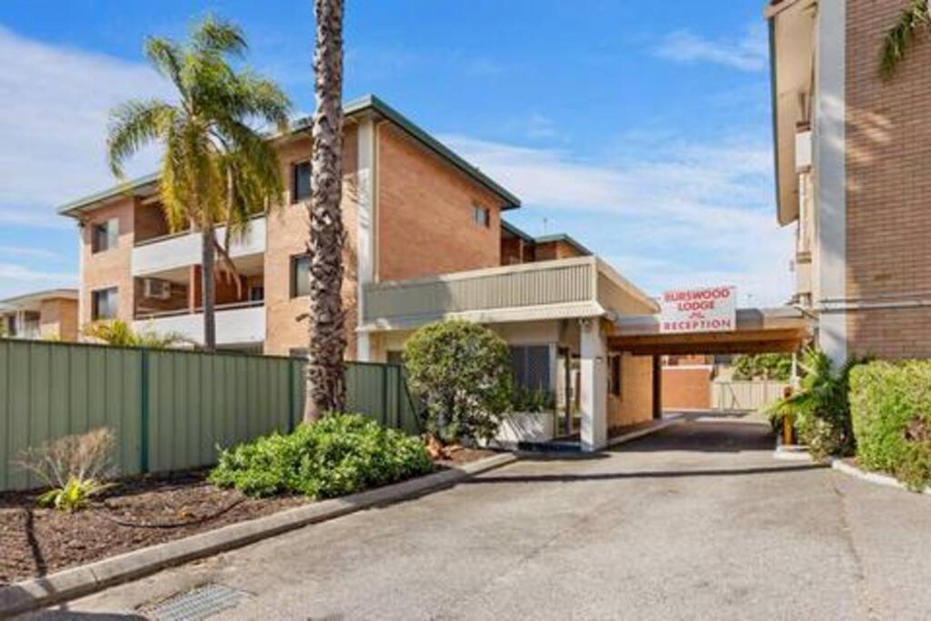 7 * Perth
