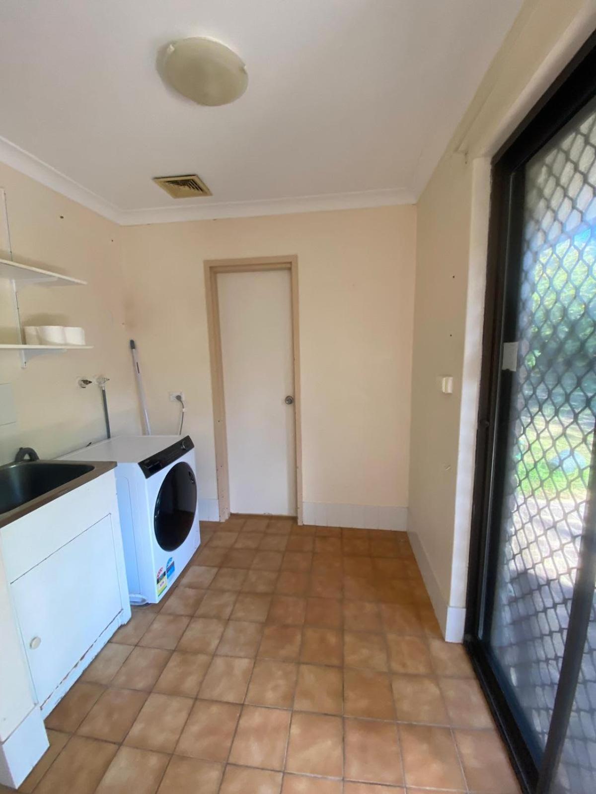 Annan House Guest house *