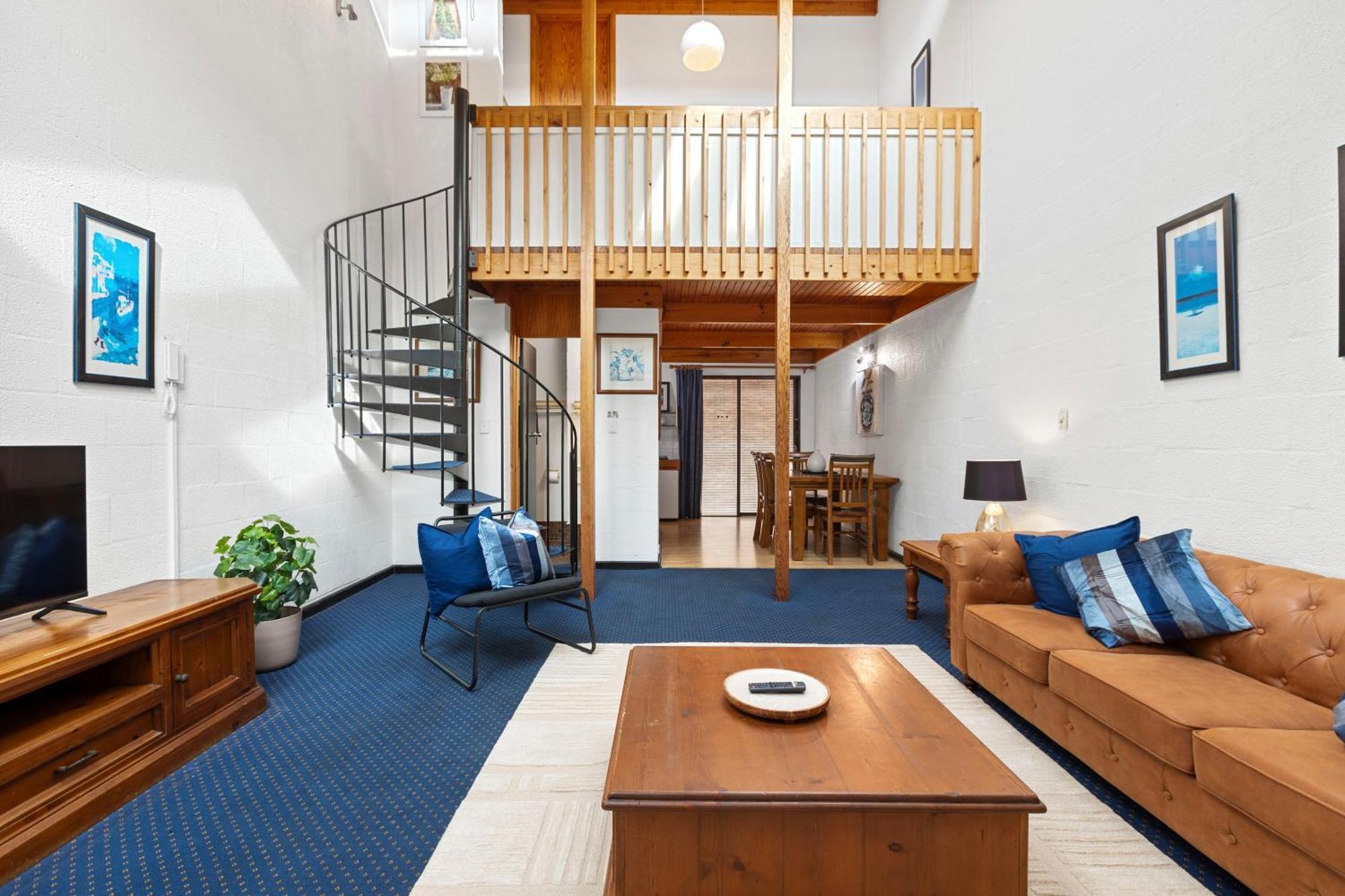21 Cottesloe Steps To - Sleeps 3 Apartment