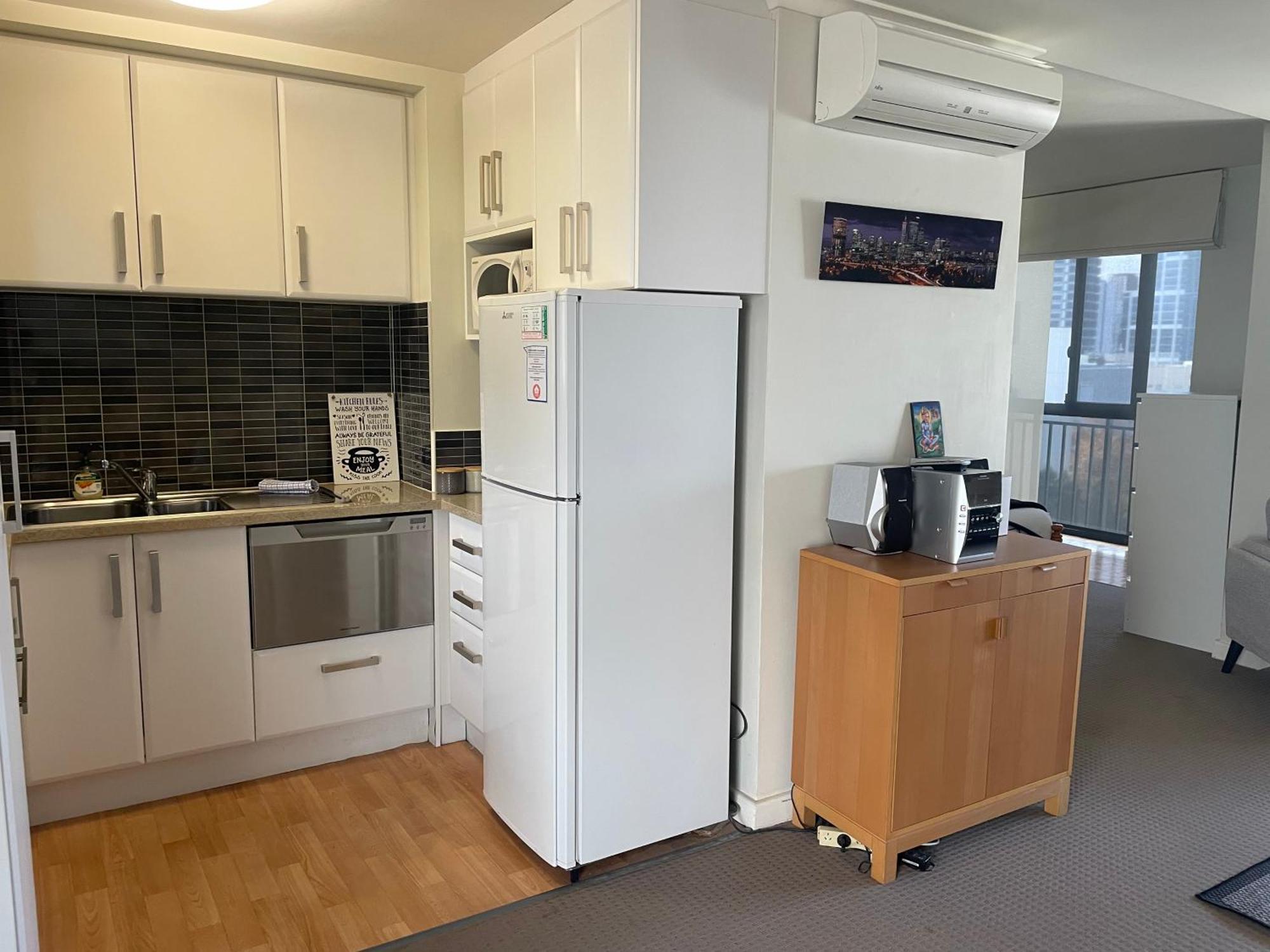 63 Spectacular Views 1br Kings Park