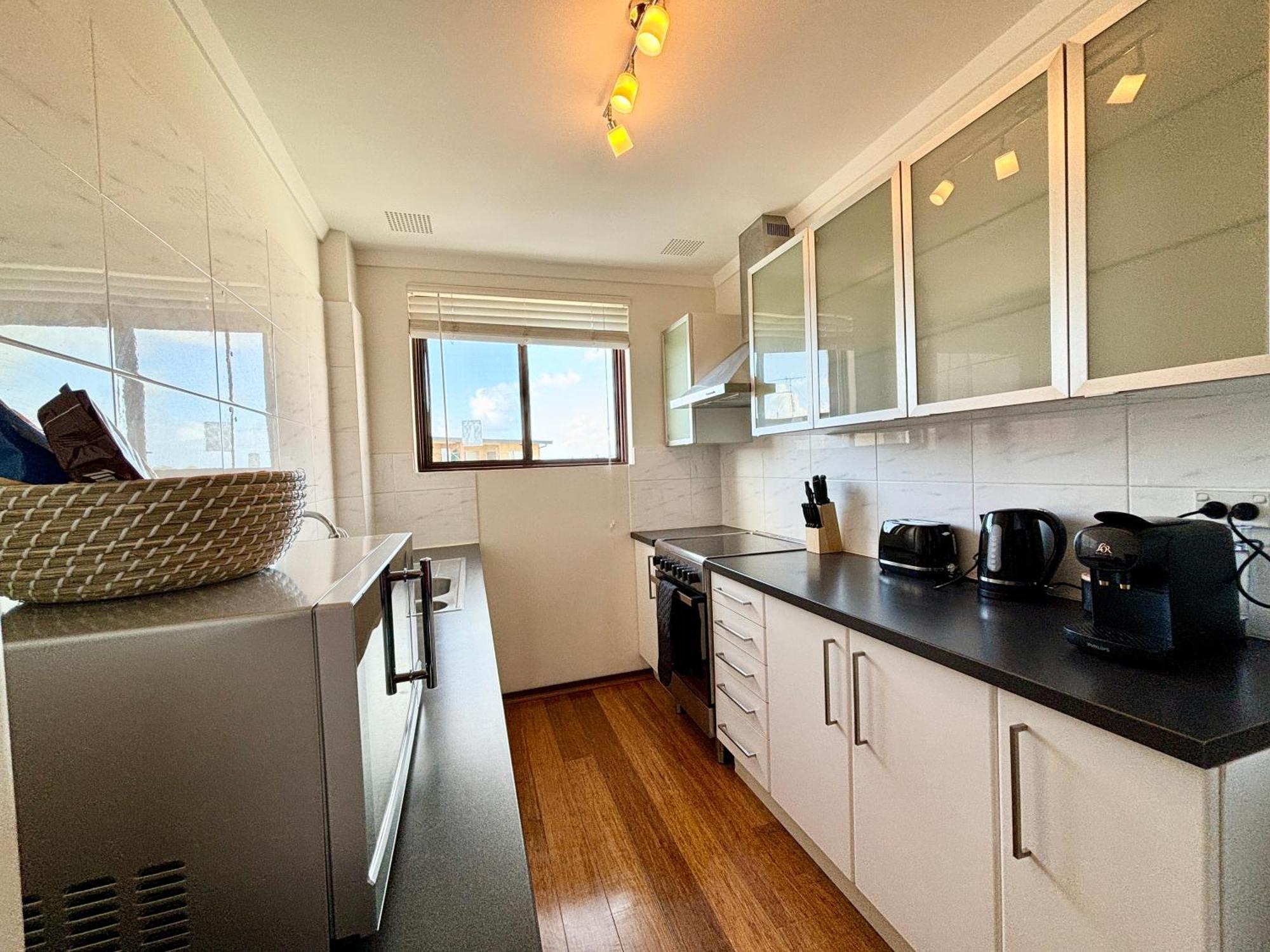 Aparthotel Coastal Serene Oceanview Sunset Retreat *