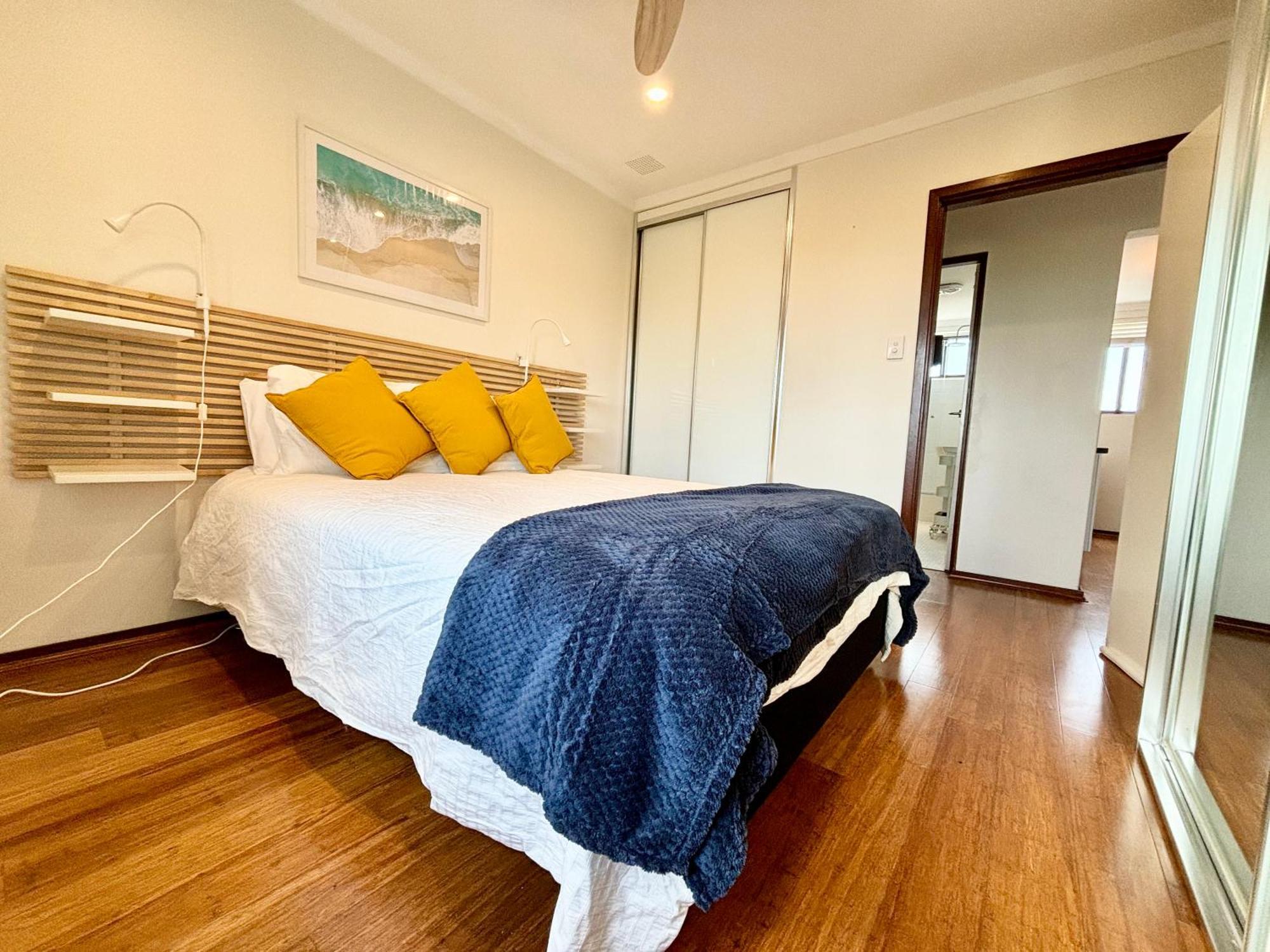 Coastal Serene Oceanview Sunset Retreat Aparthotel Perth