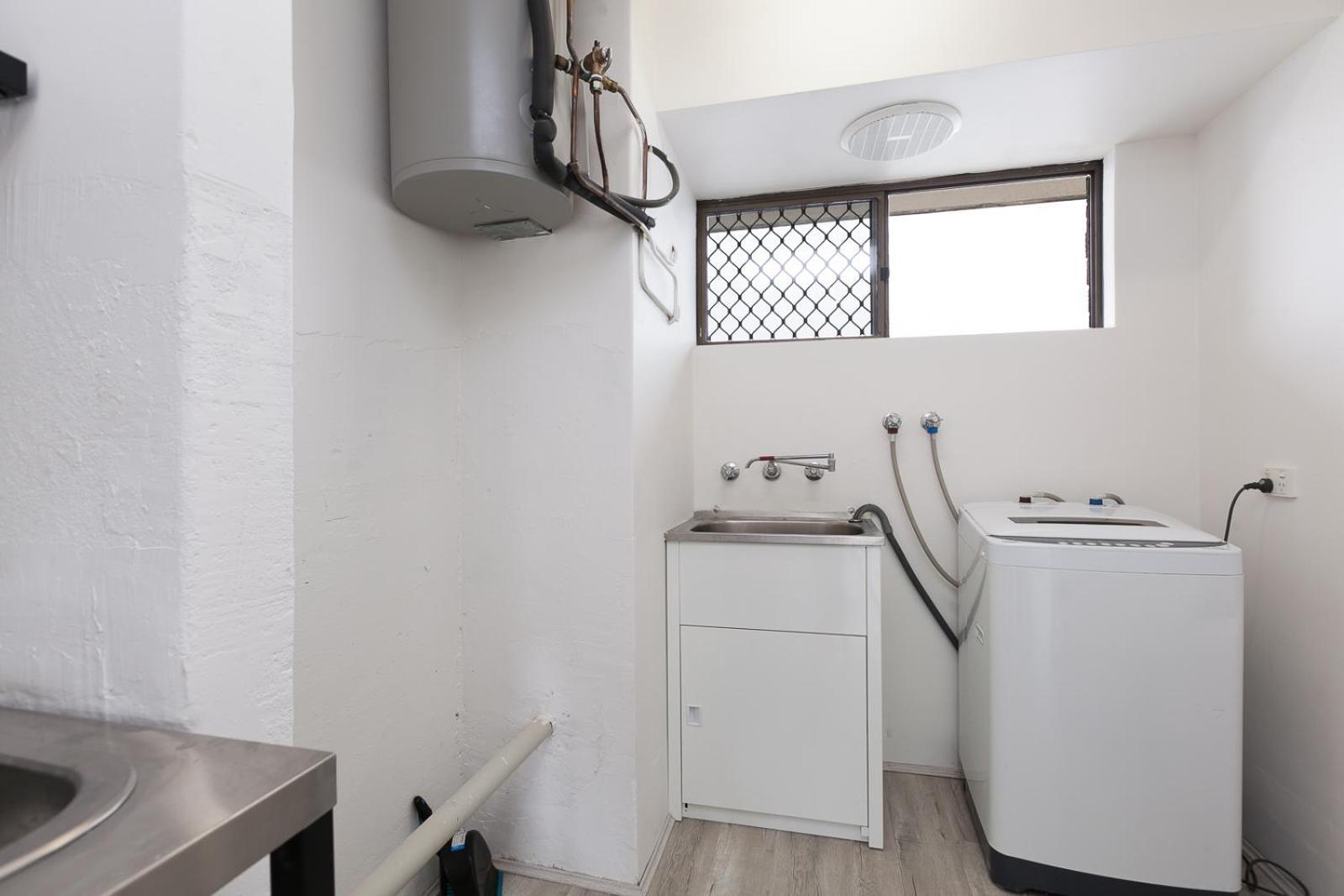15 Center Of South Apartment *