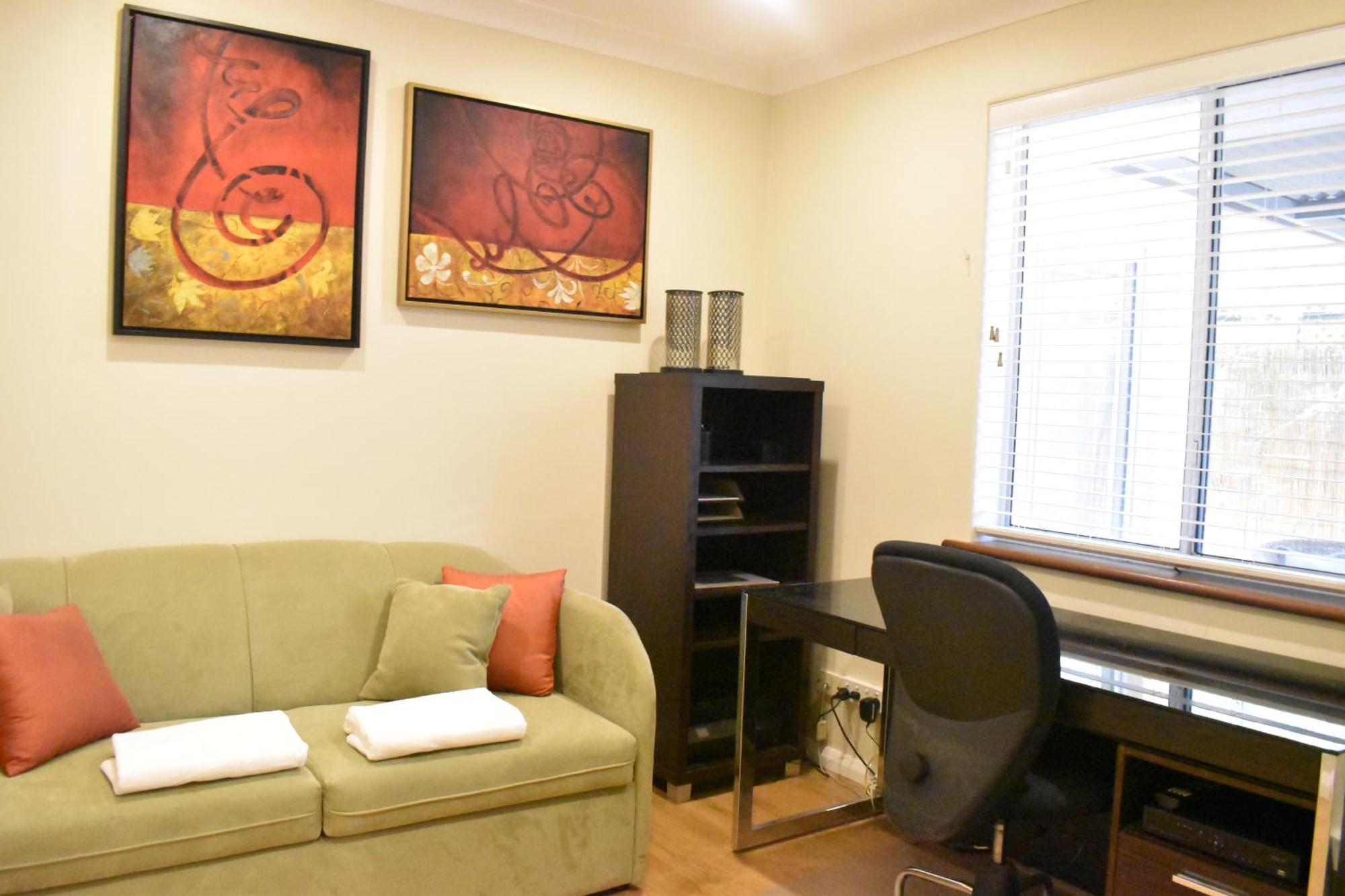 Apartment Bright 2 Bedroom In A Great Location