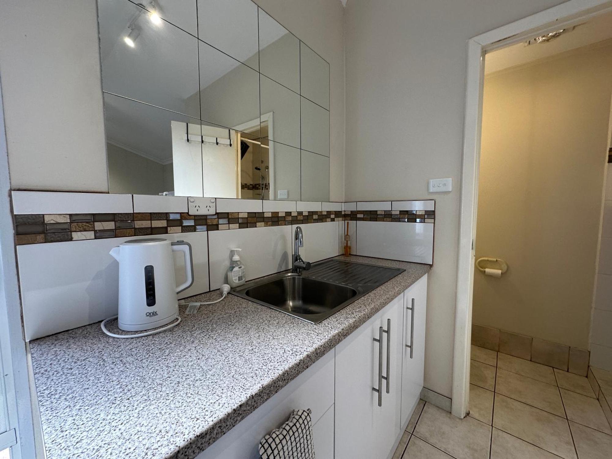 Studio Granny Flat In Melville With Patio Perth