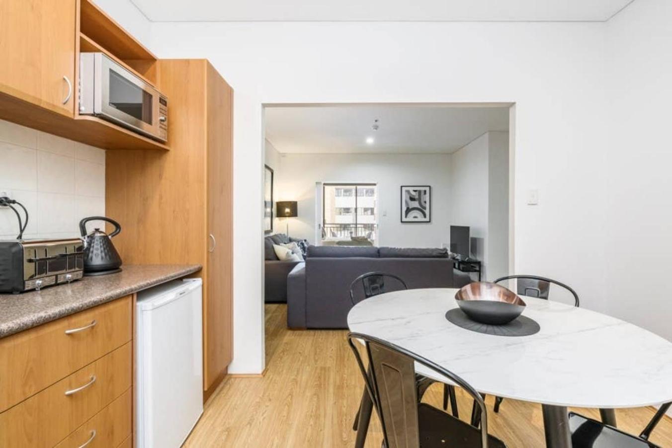 504 - Cbd Huge 1br 1ba Beauty Perth