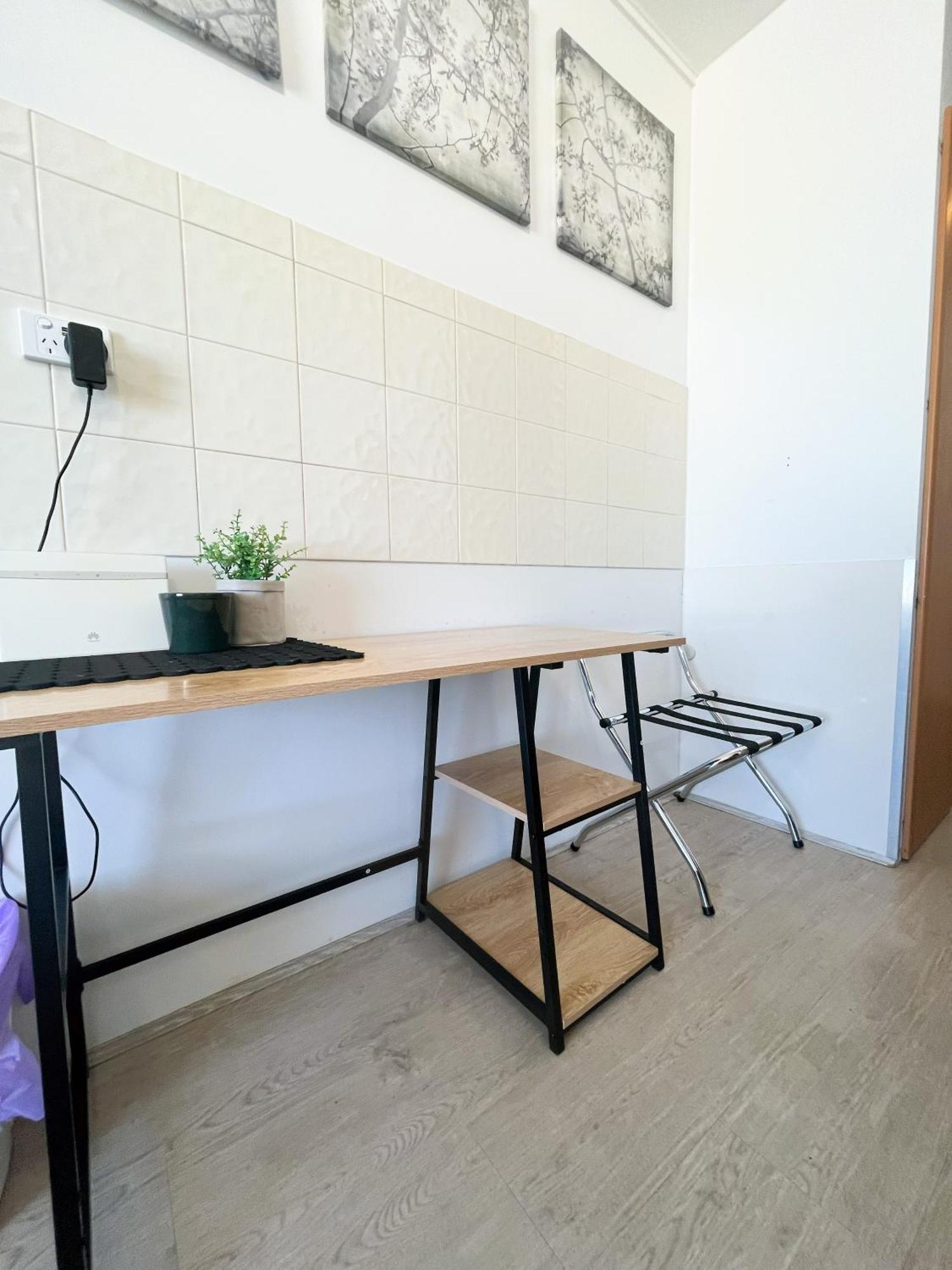 806 Deluxe Delight Concert Hall Apartment
