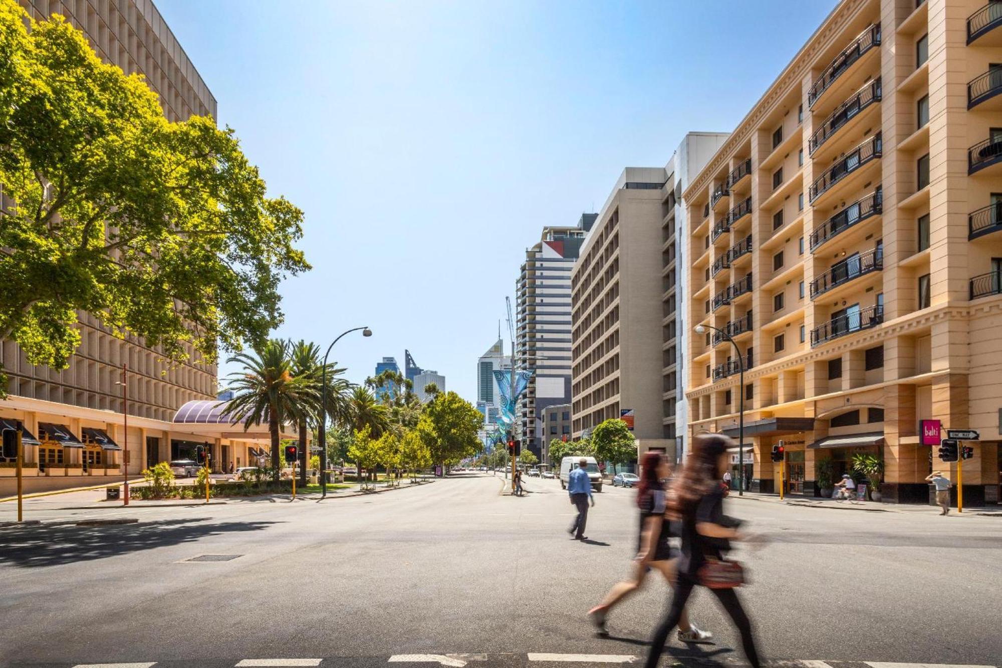 806 Deluxe Delight Concert Hall Apartment Perth