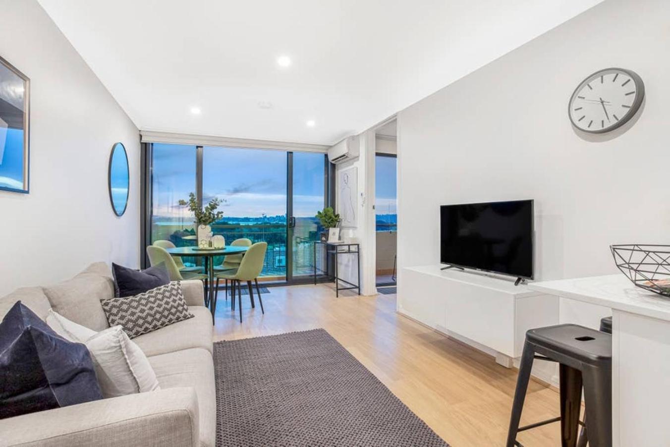 1 Bdr Stunning Views South Apartment Perth