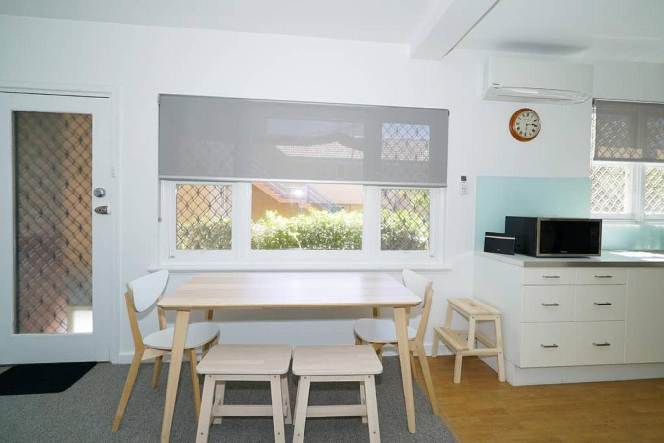 Cottesloe Delight Sleeps 4