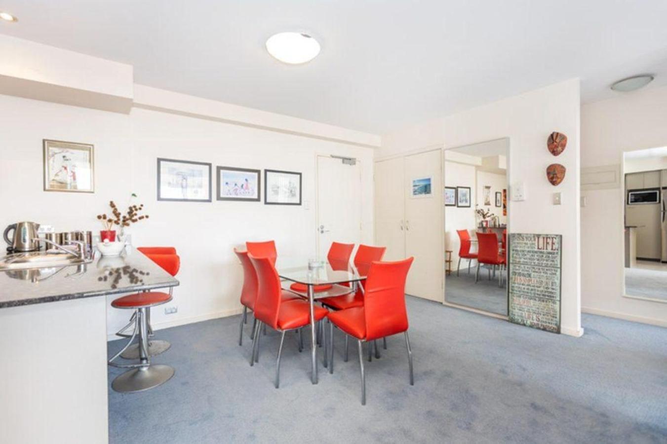 24 Amazing Adelaide Tce 2br 2ba Location Apartment Perth