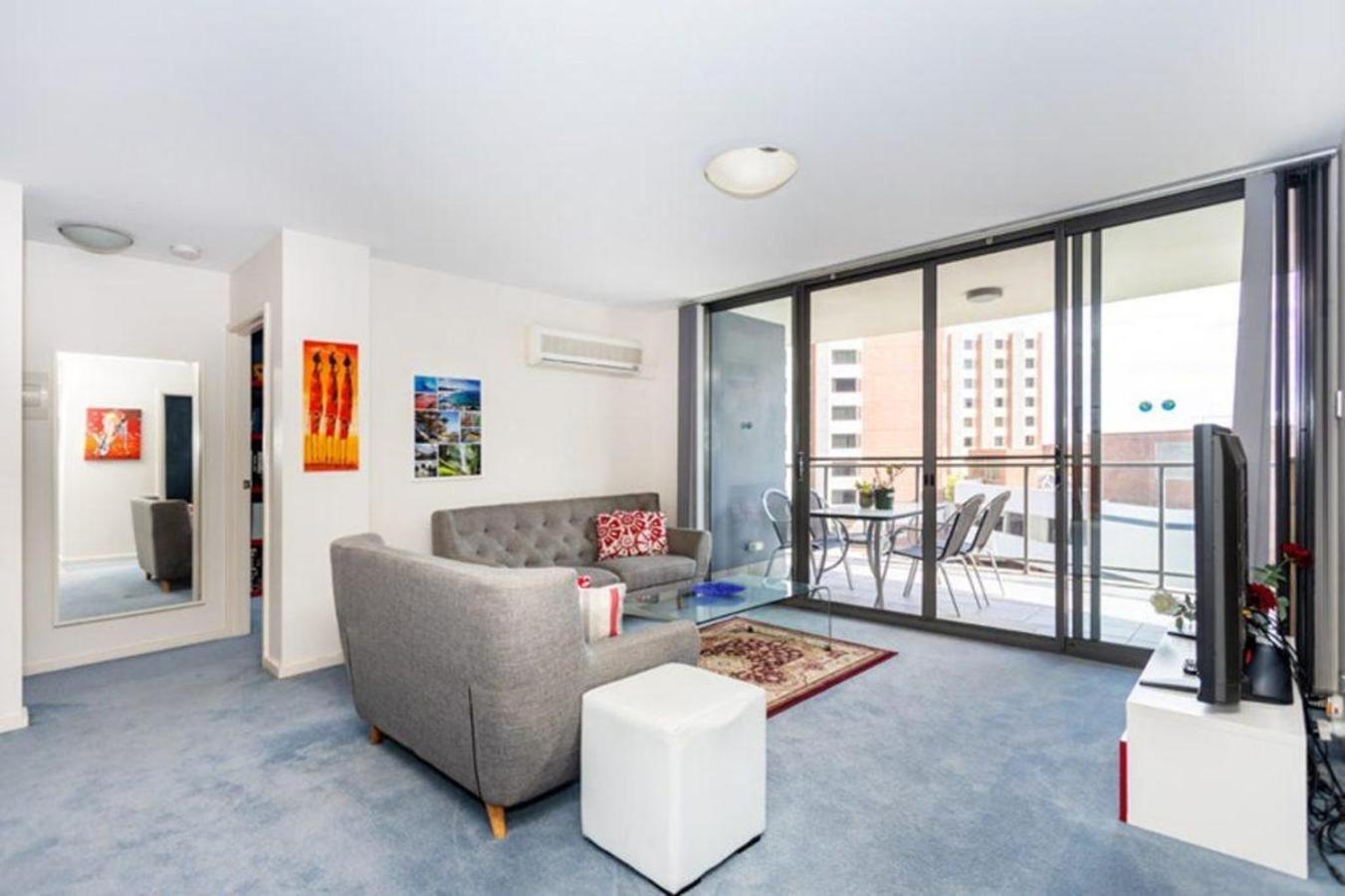 24 Amazing Adelaide Tce 2br 2ba Location Perth