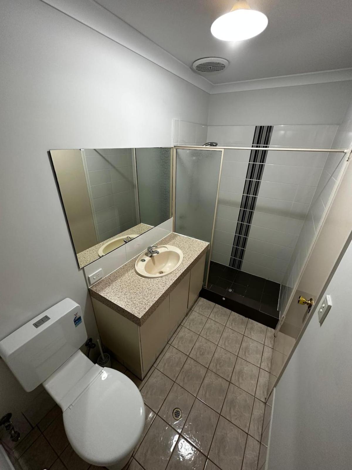 Homestay Cannington Sharehouse Near Shops And Restaurant *