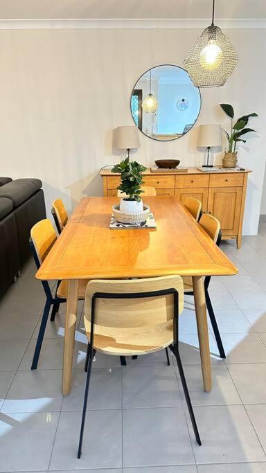 Holiday home Bentley Haven, Cozy Family Retreat