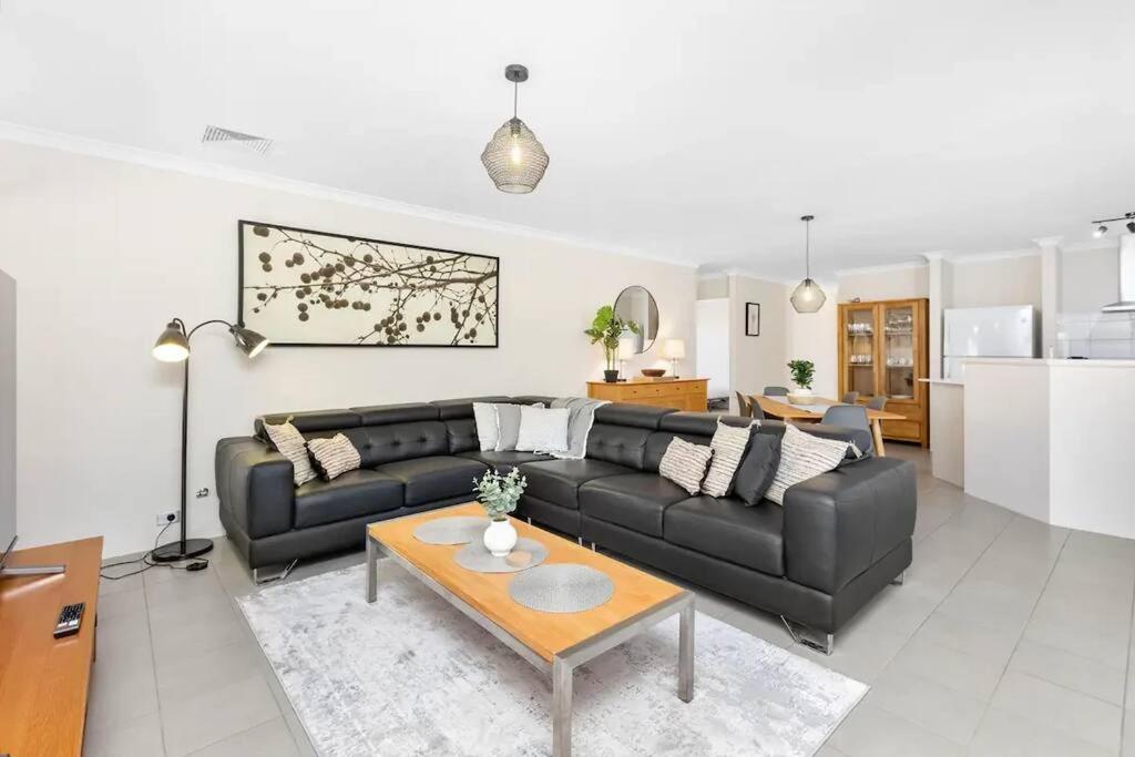 Holiday home Bentley Haven, Cozy Family Retreat Perth