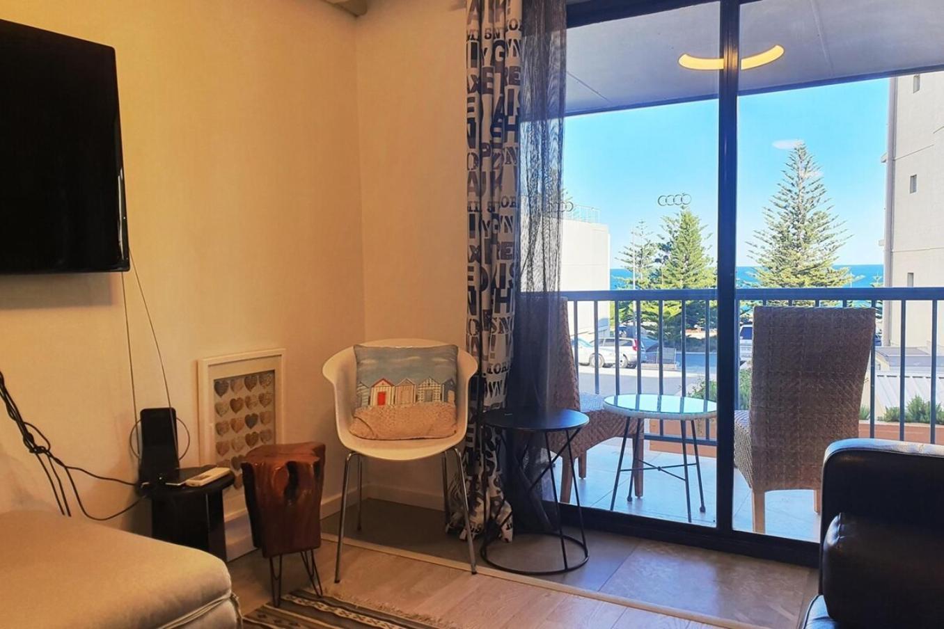 Coastal Salty Air 2bedrm 2bath W Ocean Views! Aparthotel