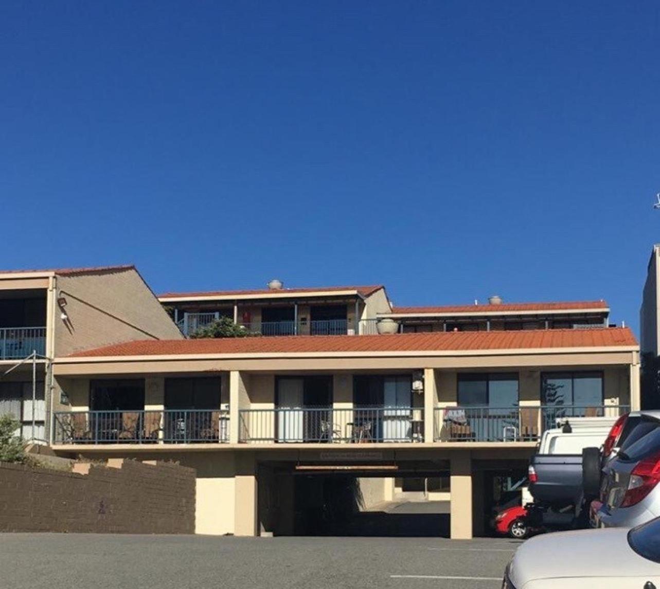 Coastal Oceanview 2bedrm 2bath Pool & Slide!
