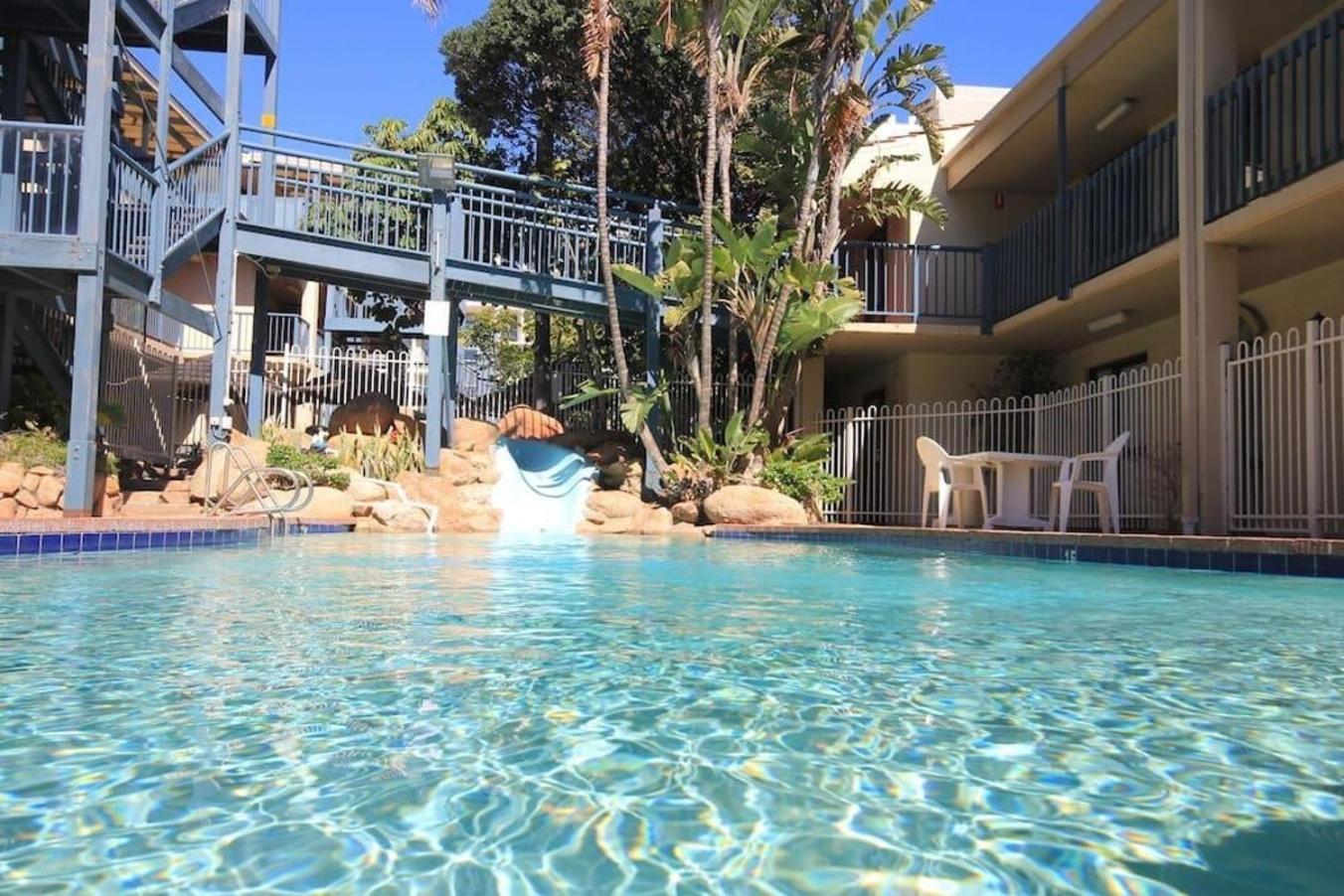 Coastal Oceanview 2bedrm 2bath Pool & Slide!